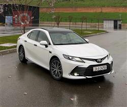 تۆیۆتا کامری